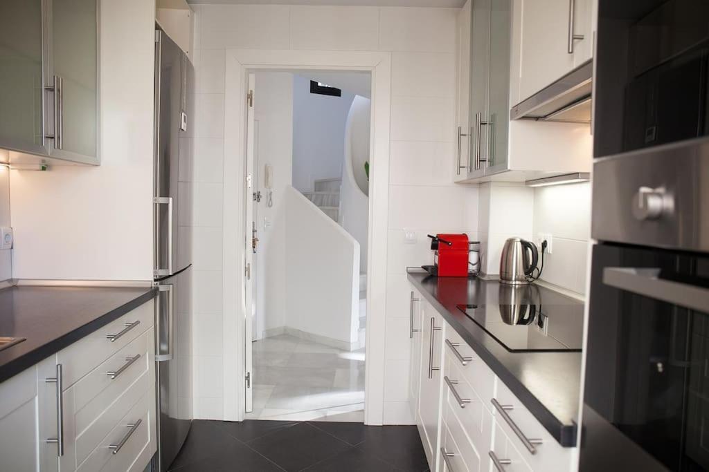 شقة Superb Townhouse In Golden Mile ماربيا المظهر الخارجي الصورة