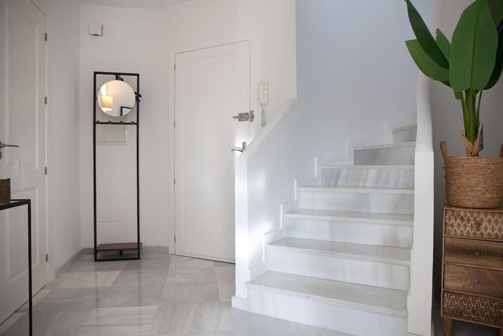 شقة Superb Townhouse In Golden Mile ماربيا المظهر الخارجي الصورة