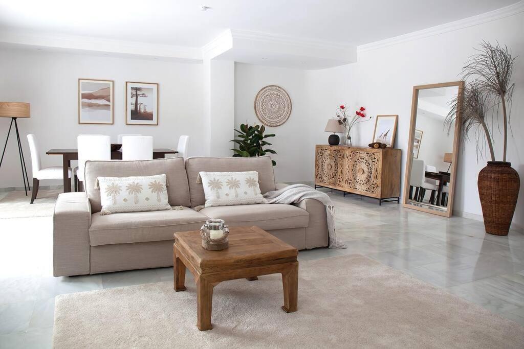 شقة Superb Townhouse In Golden Mile ماربيا المظهر الخارجي الصورة